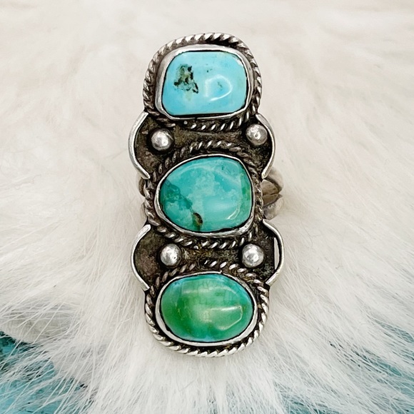 Old Pawn Jewelry - 925 Three Stone Turquoise Signed Sterling Silver Native American Ring Size 5